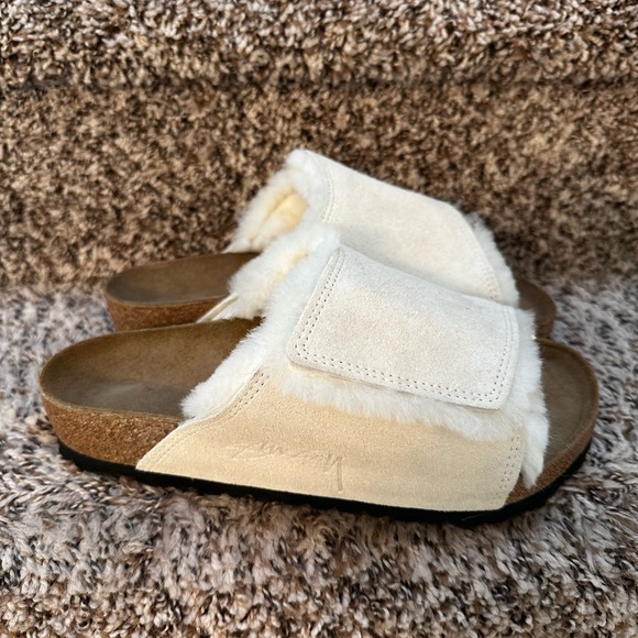 BIRKENSTOCK x Stüssy Solana Shearling Slides - Picture 3 of 6